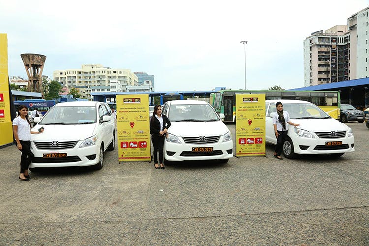 Land vehicle,Vehicle,Car,Transport,Mode of transport,City car,Hatchback,Compact car,Subcompact car,Family car