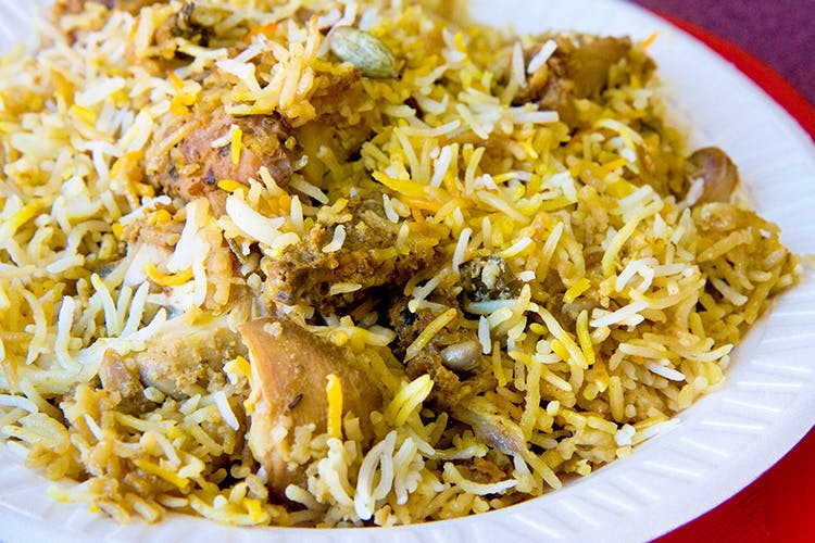Dish,Food,Spiced rice,Cuisine,Puliyogare,Ingredient,Hyderabadi biriyani,Biryani,Kabsa,Basmati