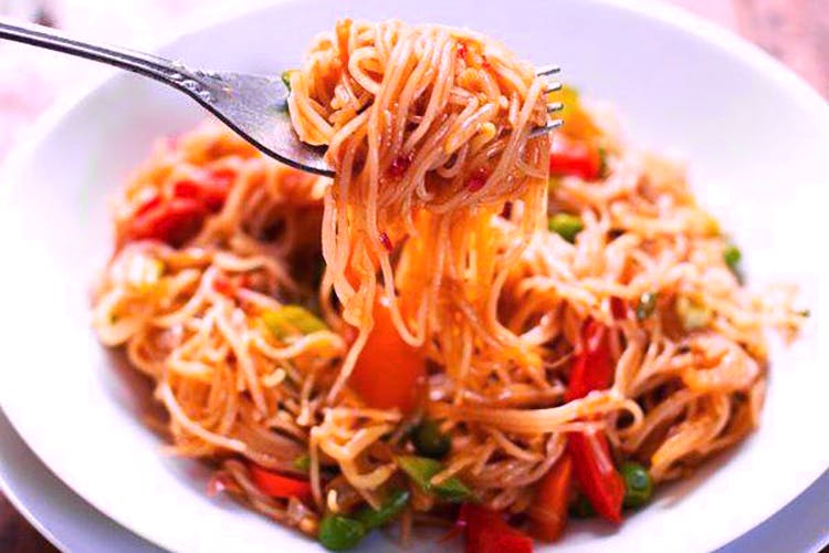 Dish,Food,Cuisine,Noodle,Chow mein,Chinese noodles,Ingredient,Capellini,Spaghetti,Fried noodles