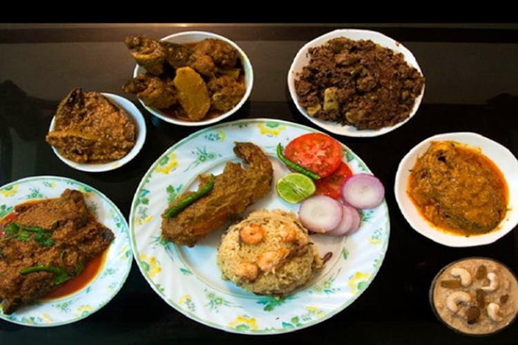 Dish,Food,Cuisine,Meal,Ingredient,Sindhi cuisine,Vegetarian food,Lunch,Staple food,Indian cuisine