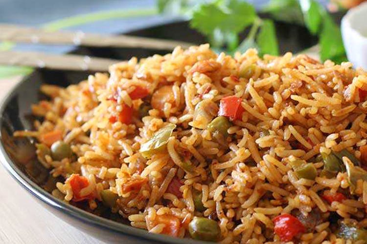 Cuisine,Spiced rice,Puliyogare,Dish,Thai fried rice,Food,Rice,Biryani,Ingredient,Orzo