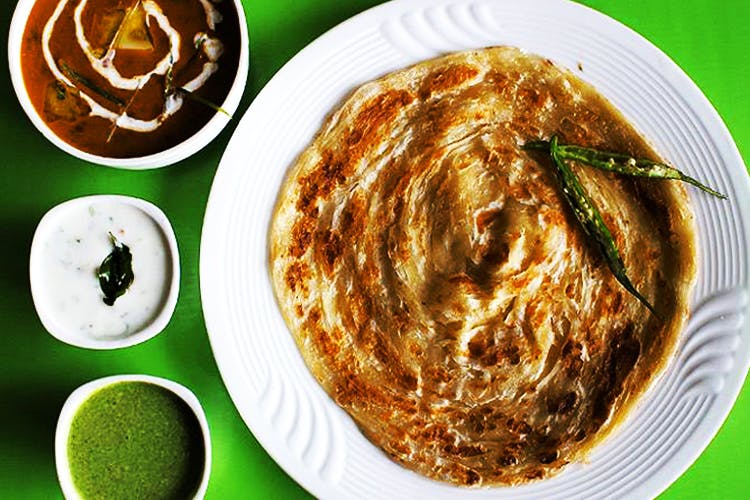 Dish,Cuisine,Food,Ingredient,Produce,Roti canai,Breakfast,Indian cuisine,Roti prata,Baked goods