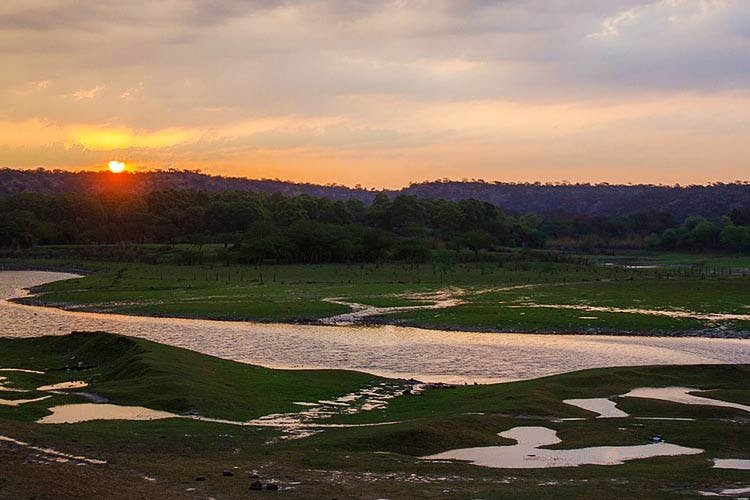 Sky,Morning,Water resources,Evening,Landscape,Plain,Cloud,Horizon,Sunset,Sunlight