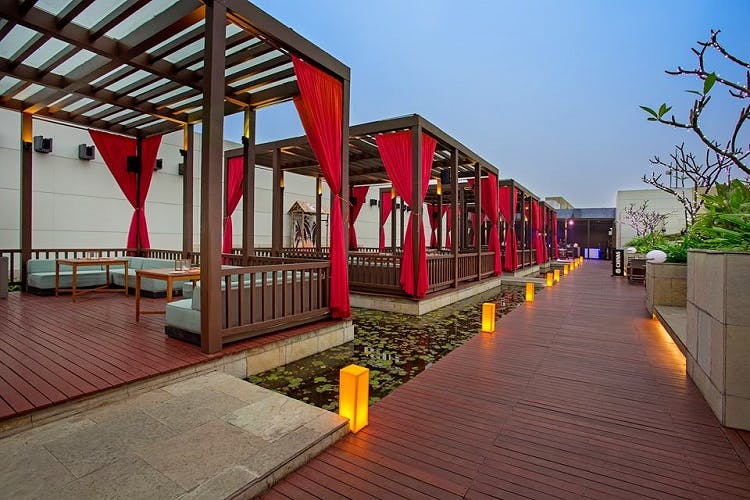 City Lights & Sunsets These Rooftop Restaurants In Kolkata Have Jaw