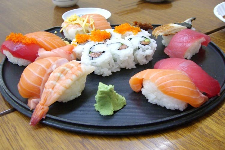 Dish,Food,Cuisine,Sushi,Sashimi,Rice ball,Steamed rice,Ingredient,Comfort food,Sakana