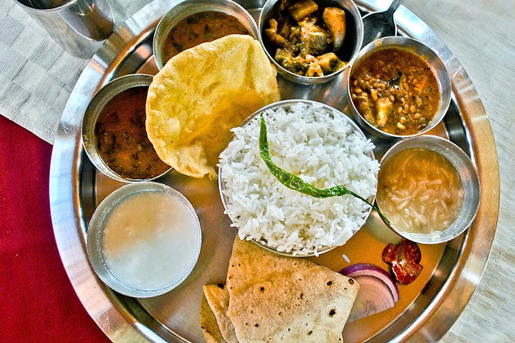 Dish,Food,Cuisine,Ingredient,Meal,Nepalese cuisine,Punjabi cuisine,Indian cuisine,Produce,Maharashtrian cuisine