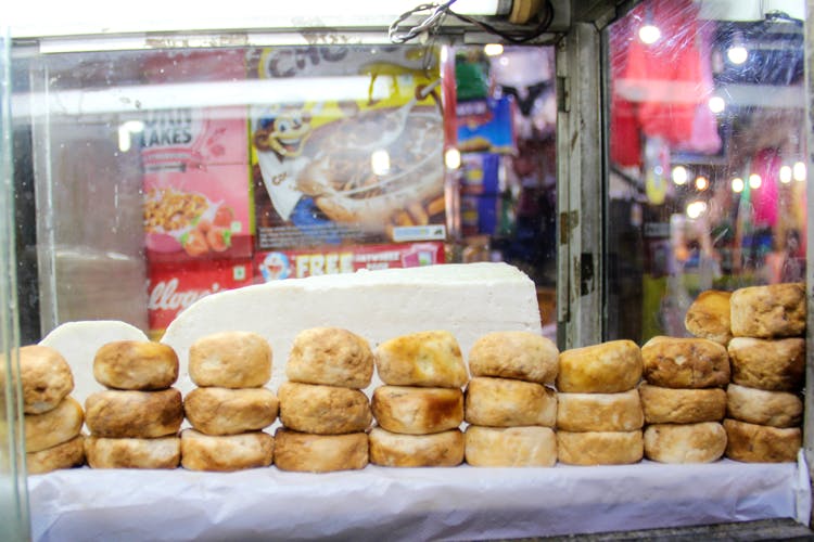 Food,Cuisine,Bakpia,Bakpia pathok,Dish,Bakery,Akashiyaki,Ingredient,Oyaki,Pączki