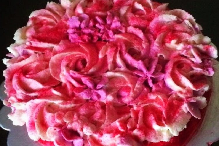Pink,Petal,Icing,Buttercream,Flower,Cake decorating,Food,Cake,Rose,Plant