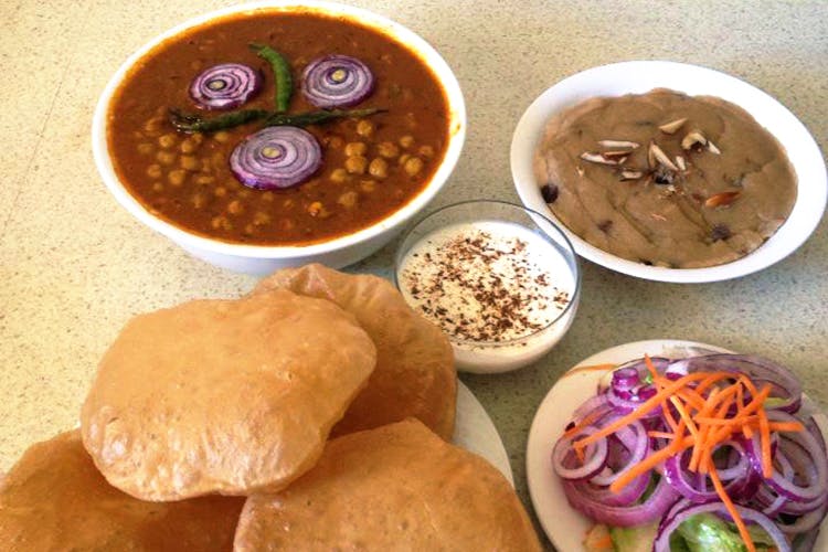 Dish,Food,Cuisine,Ingredient,Produce,Meal,Chole bhature,Recipe,Indian cuisine,Vegetarian food