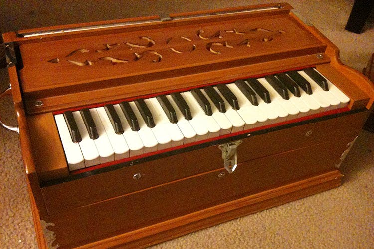 Musical instrument,Electronic instrument,Piano,Keyboard,Musical instrument accessory,Musical keyboard,Electronic device,Organ,Technology,Keyboard bass