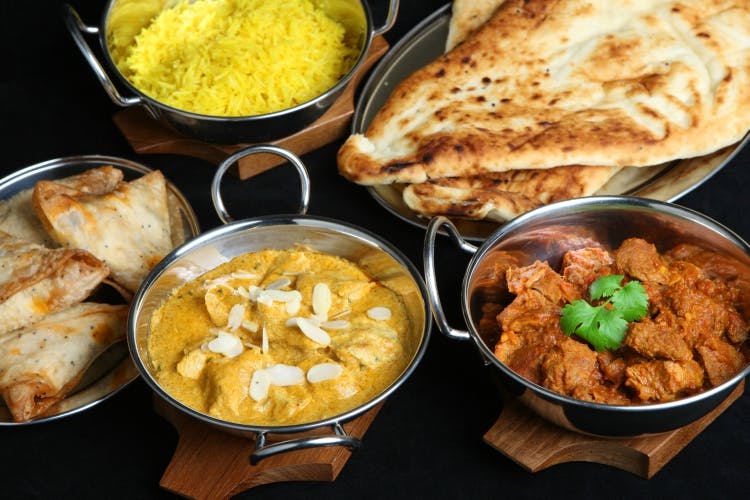 Dish,Food,Cuisine,Naan,Ingredient,Curry,Produce,Indian cuisine,Staple food,Korma