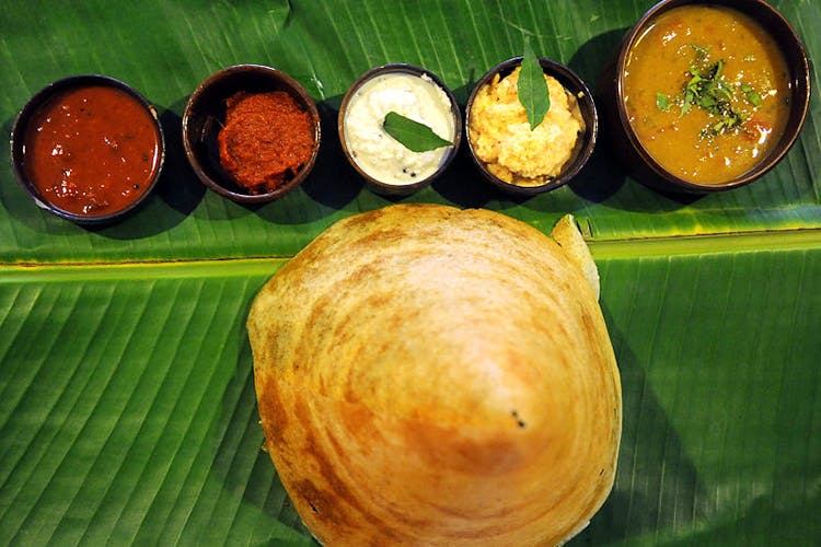 Food,Dish,Cuisine,Leaf,Banana leaf,Vegetarian food,Tamil food,Indian cuisine,Ingredient,Andhra food