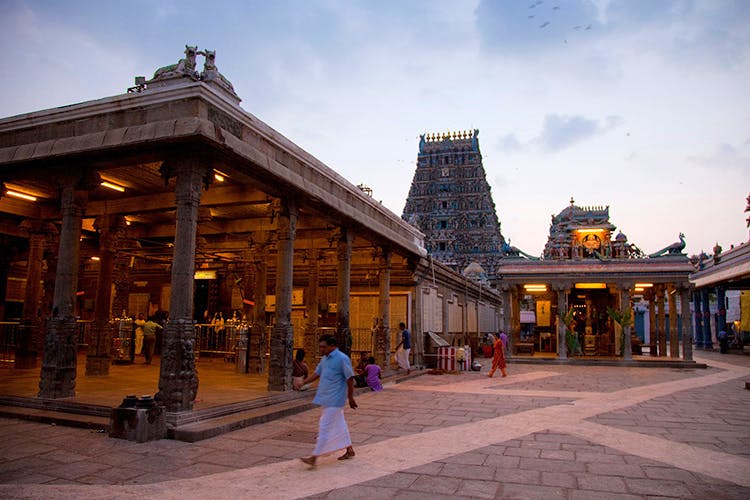 Building,Sky,Hindu temple,Temple,Architecture,Temple,Cloud,Place of worship,Evening,Tourism