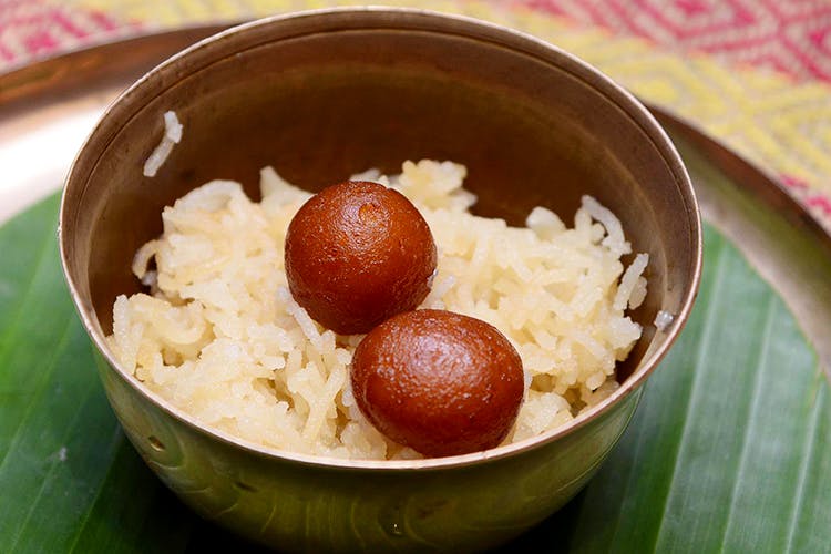 Dish,Food,Cuisine,Steamed rice,Ingredient,Rice,White rice,Produce,Umeboshi,Glutinous rice