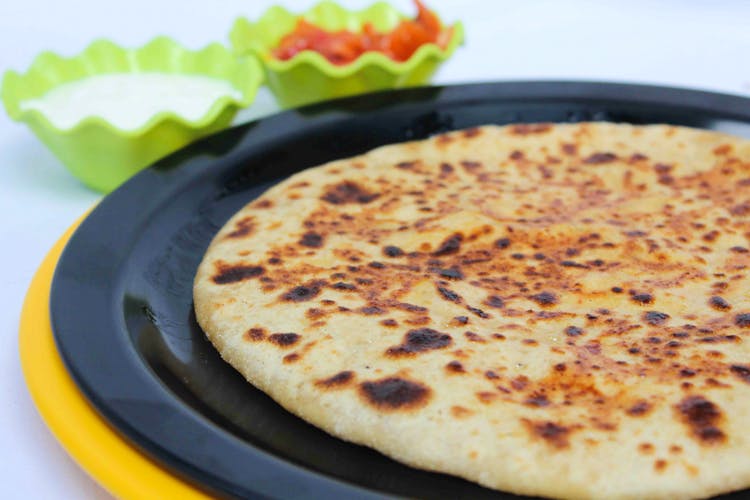 Dish,Food,Cuisine,Ingredient,Bazlama,Kulcha,Flatbread,Baked goods,Roti,Paratha