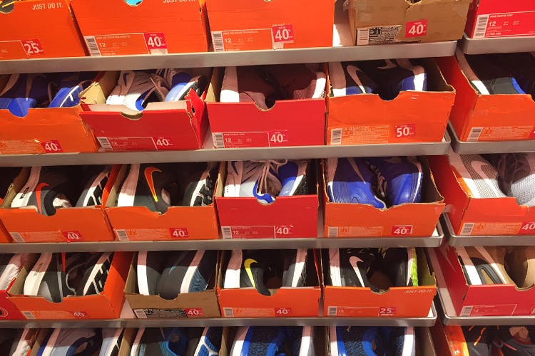 nike outlet sector 14