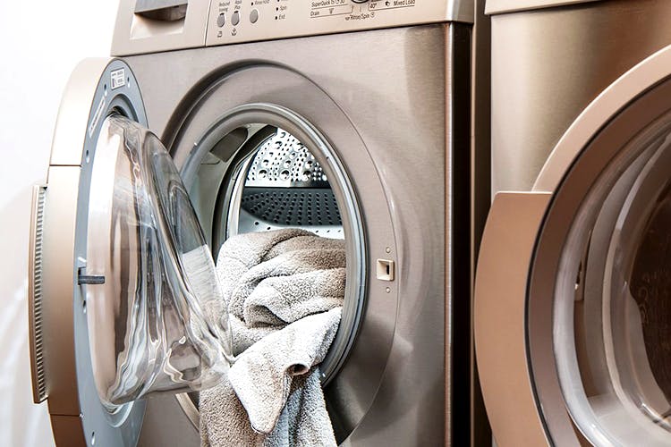 Washing machine,Laundry,Clothes dryer,Major appliance,Washing,Home appliance,Laundry room,Dry cleaning,Room,Machine