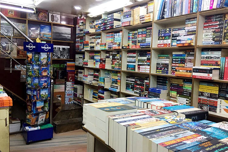 Retail,Bookselling,Building,Convenience store,Book,Publication,Library,Outlet store,Supermarket,Inventory