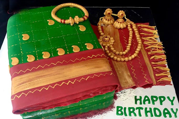 Saree_Jewellery Theme Cake - Cake Nagar