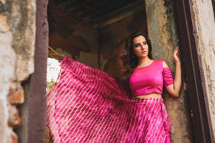 Pink,Lady,Clothing,Beauty,Red,Magenta,Photo shoot,Dress,Model,Fashion