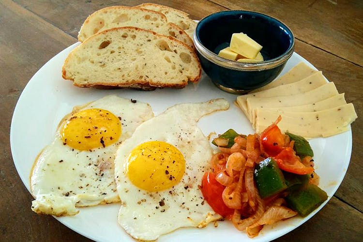 Dish,Food,Cuisine,Meal,Fried egg,Breakfast,Ingredient,Brunch,Full breakfast,Poached egg