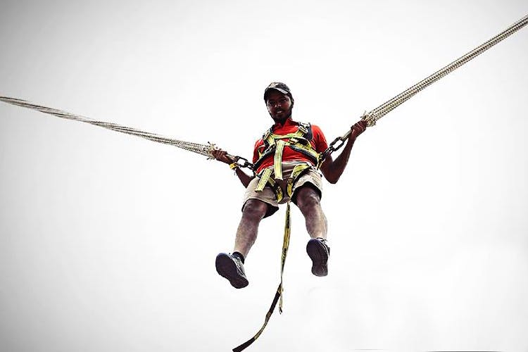 Jumping,Adventure,Bungee jumping,Bungee cord,Recreation,Rope,Extreme sport,Belay device,Exercise