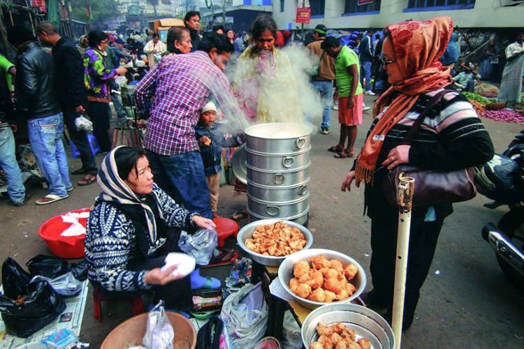 Love Eating And Discovering Offbeat Places? Join These Foodie Groups In Kolkata