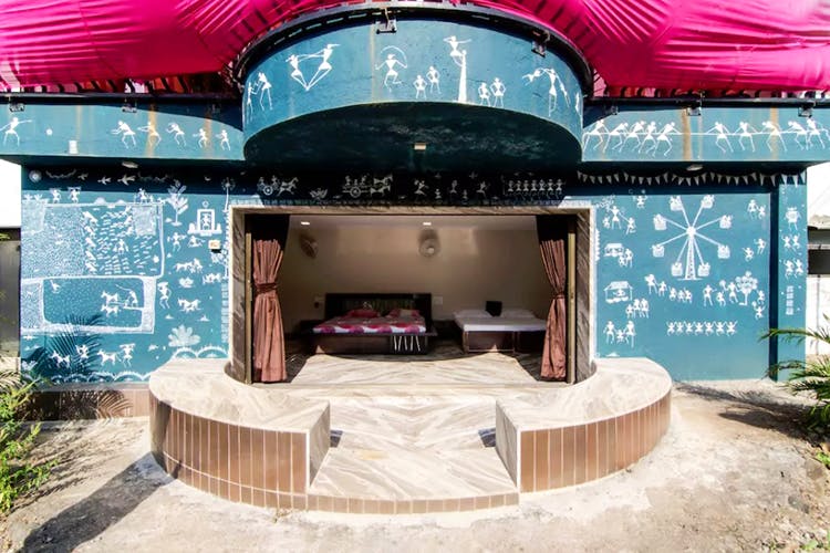 Group of 16? Book the Fun Pool Villa at Alibaug LBB, Pune