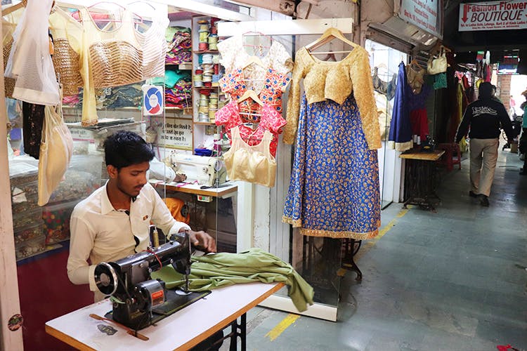 Selling,Marketplace,Public space,Bazaar,Snapshot,Market,Textile,Shopping,Hawker,Street