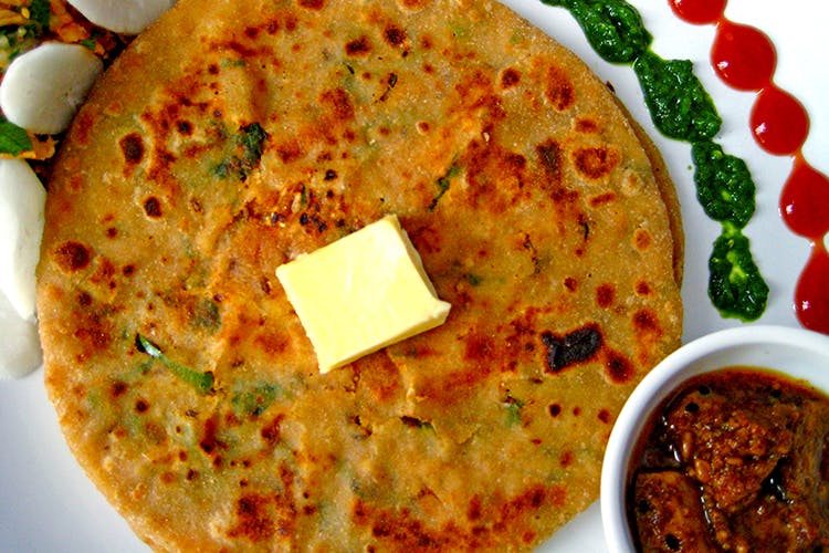 Dish,Food,Cuisine,Ingredient,Kulcha,Roti,Flatbread,Paratha,Punjabi cuisine,Produce