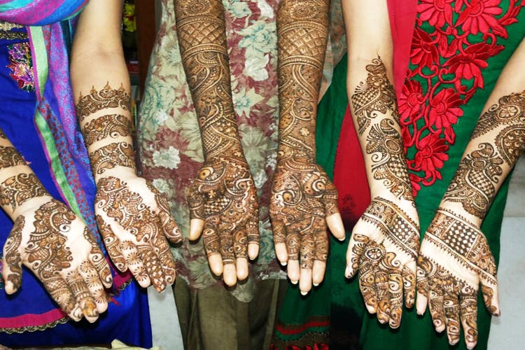 Mehndi,Pattern,Nail,Tradition,Arm,Hand,Design,Lady,Henna,Wrist