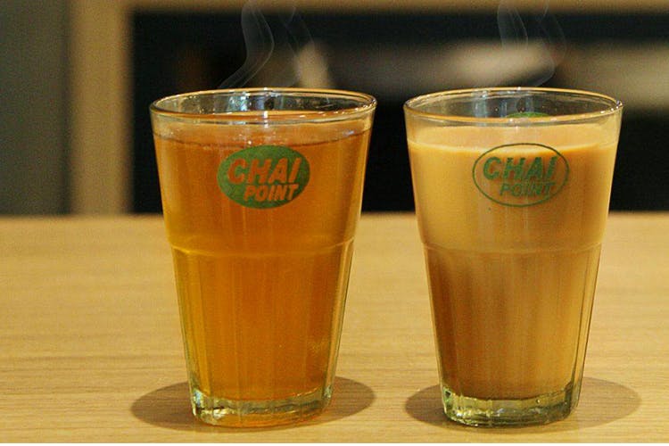 Drink,Pint glass,Juice,Beer glass,Pint,Alcoholic beverage,Beer,Wheat beer,Distilled beverage,Lager