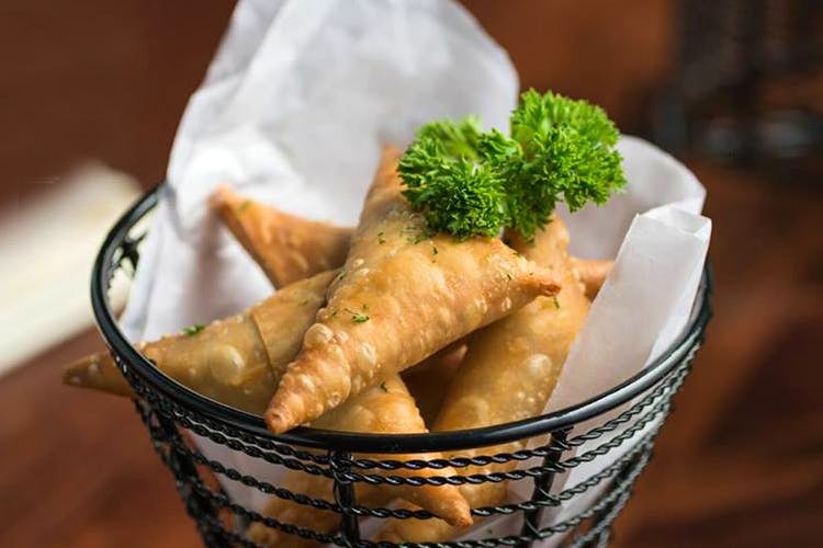 Dish,Food,Cuisine,Ingredient,Fried food,Produce,Filo,Recipe,Lumpia,appetizer