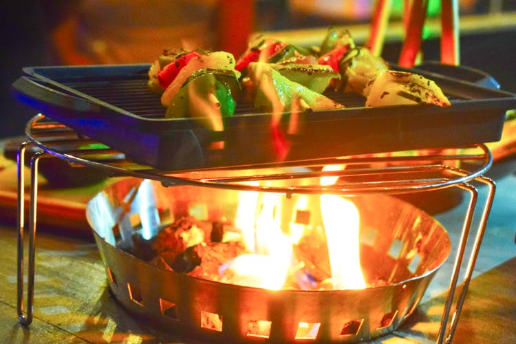 This New Place In Salt Lake Has Hookah, Mulled Wine And Gulkand