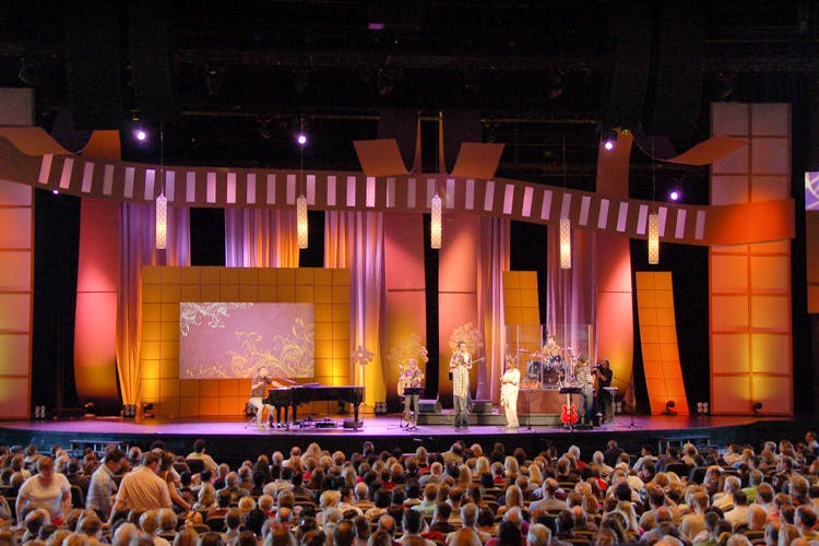 Stage,Theatre,Auditorium,Concert hall,Performing arts center,heater,Music venue,Event,Musical instrument accessory,Lighting