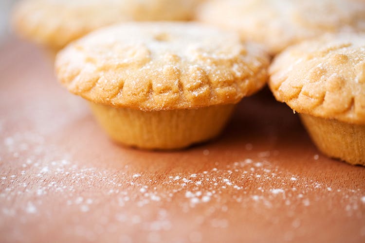 Dish,Food,Mince pie,Baking,Cuisine,Baked goods,Dessert,Ingredient,Pie,Finger food