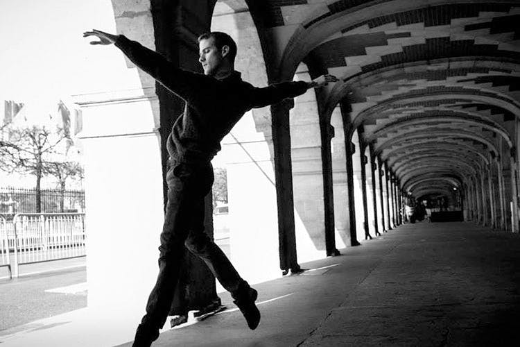 Black,Black-and-white,Monochrome,Standing,Dance,Photography,Tree,Leg,Jumping,Shadow