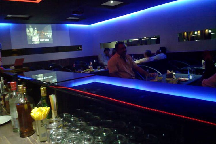 Bar,Games,Indoor games and sports,Room,Table,Nightclub,Pub,Recreation room,Recreation