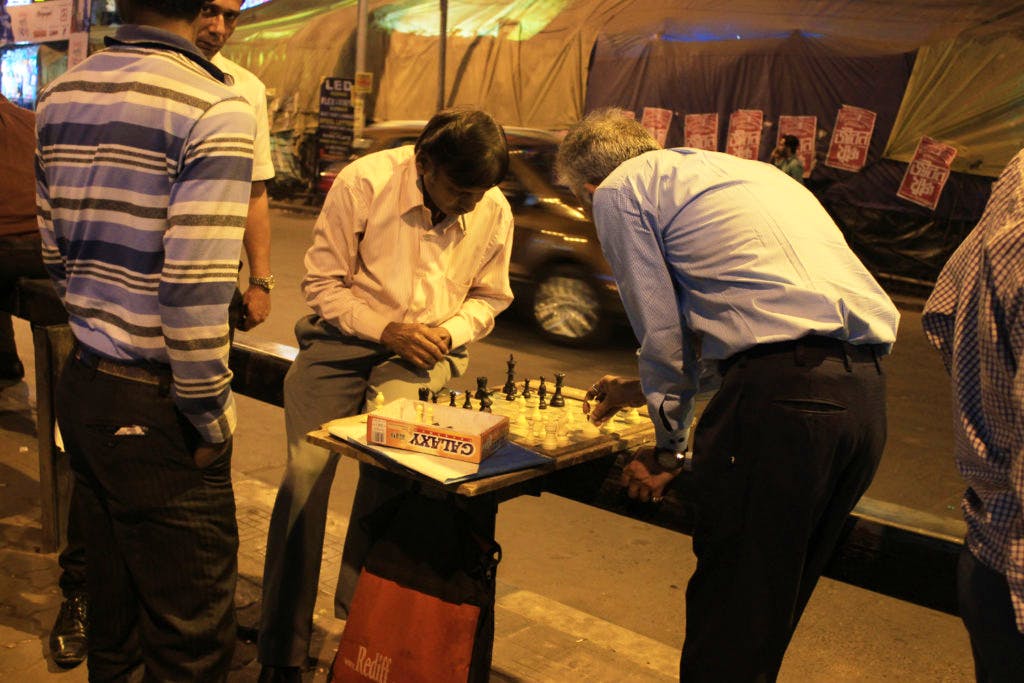 Chess Club  Meet some of the regular chess players and members of the  Gariahat Chess Club, under Kolkata's Gariahat flyover - Telegraph India