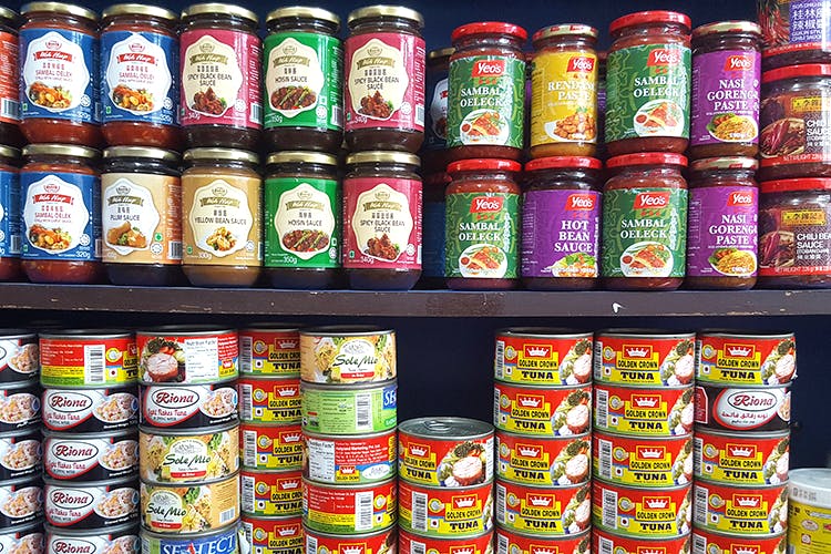 Beverage can,Product,Canning,Convenience food,Preserved food,Aluminum can,Supermarket,Food storage