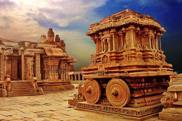 Ancient history,Historic site,Hindu temple,Temple,Architecture,Ruins,Sky,Stone carving,Place of worship,Temple