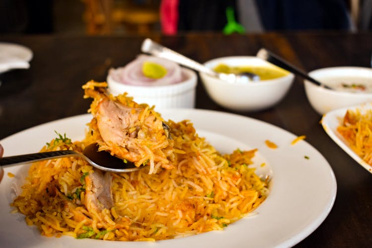 Dish,Food,Cuisine,Ingredient,Biryani,Produce,Staple food,Hyderabadi biriyani,Thai food,Side dish