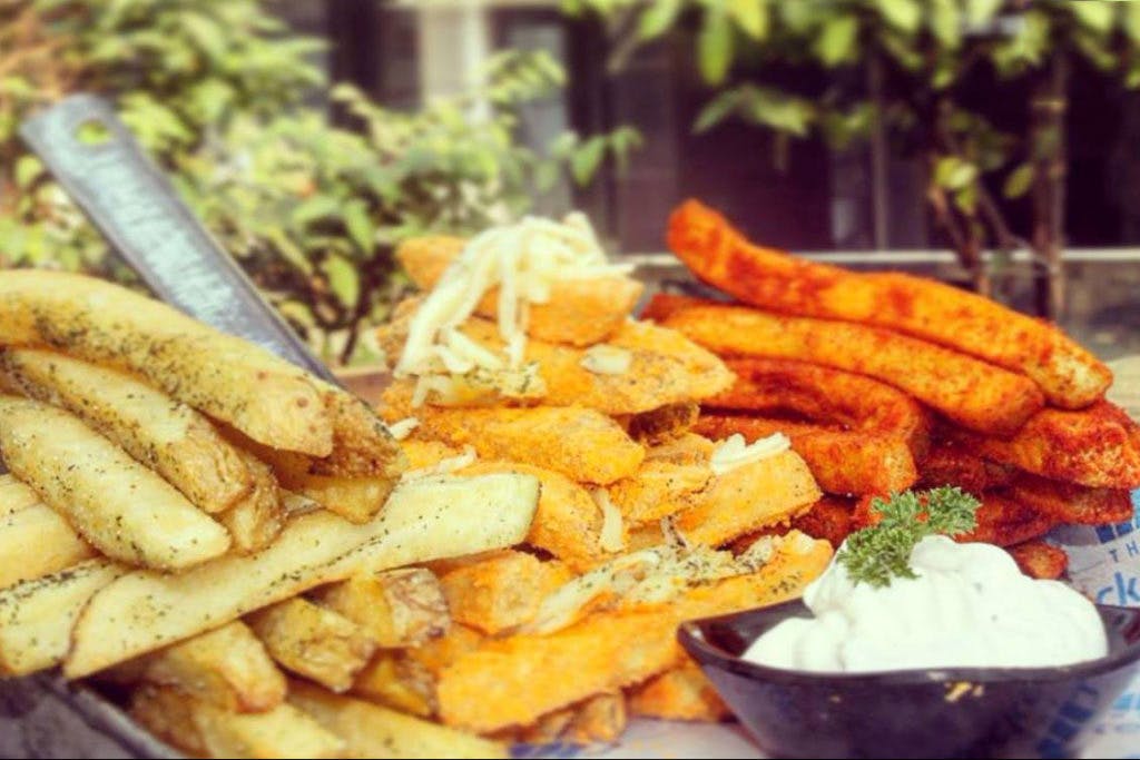Dish,Food,Junk food,Potato wedges,Cuisine,Fried food,French fries,Ingredient,Fast food,Side dish
