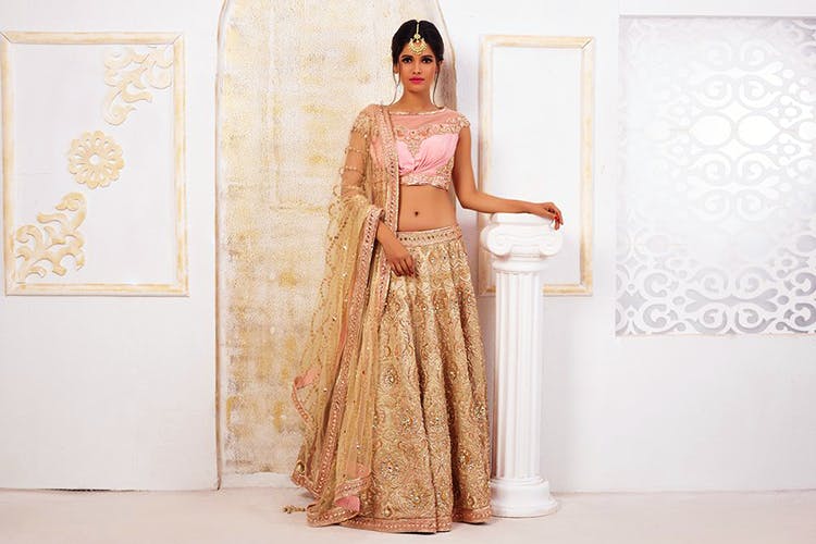 Breathtaking Heavy Lehengas We Spotted On Real Brides | WeddingBazaar