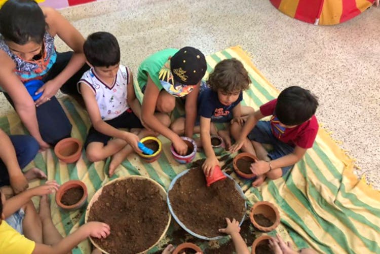 Community,Play,Adaptation,Soil,Child
