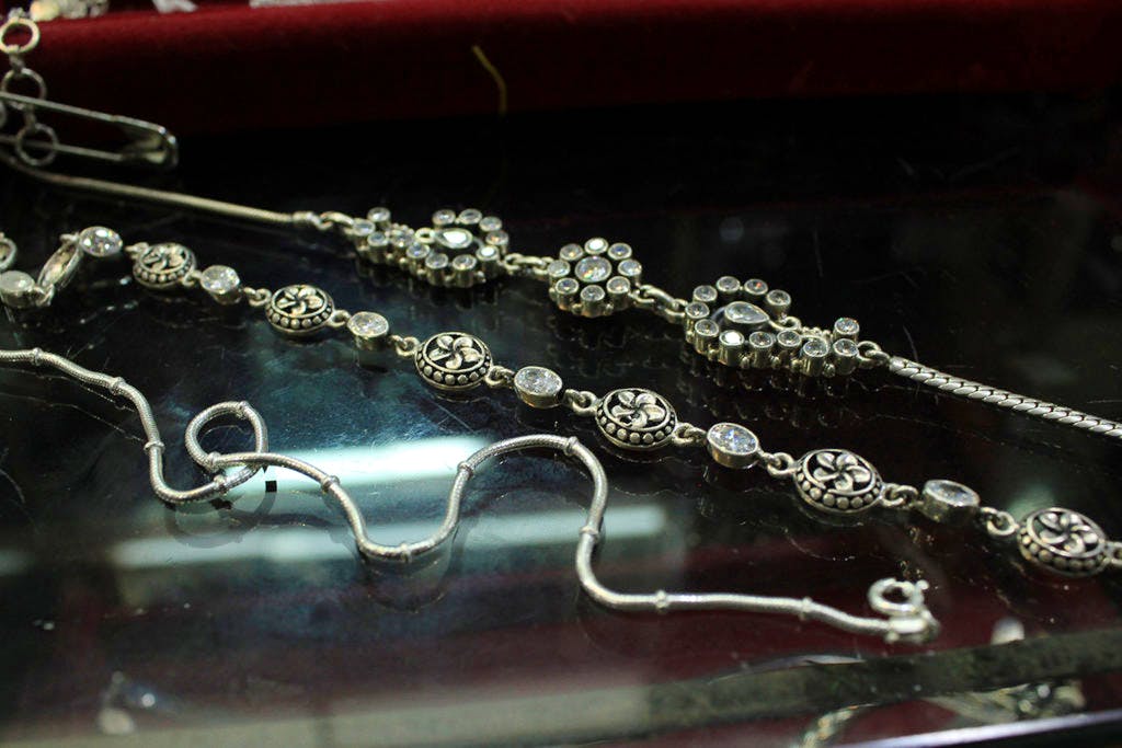 Chain,Metal,Fashion accessory,Silver,Silver,Jewellery
