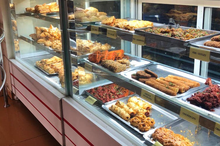 Bakery,Food,Pâtisserie,Cuisine,Dish,Display case,Pastry,Delicatessen,Business,Fast food