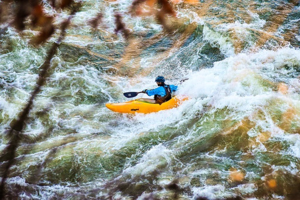 Whitewater kayaking,Rapid,Creeking,River,Boating,Outdoor recreation,Water resources,Canoe slalom,Kayak,Kayaking