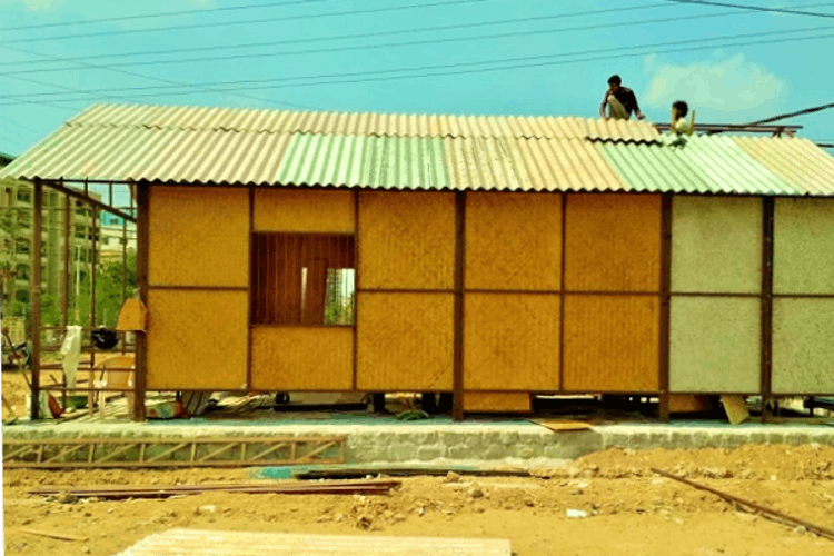 Roof,House,Yellow,Transport,Home,Shack,Rural area,Building,Architecture,Shed