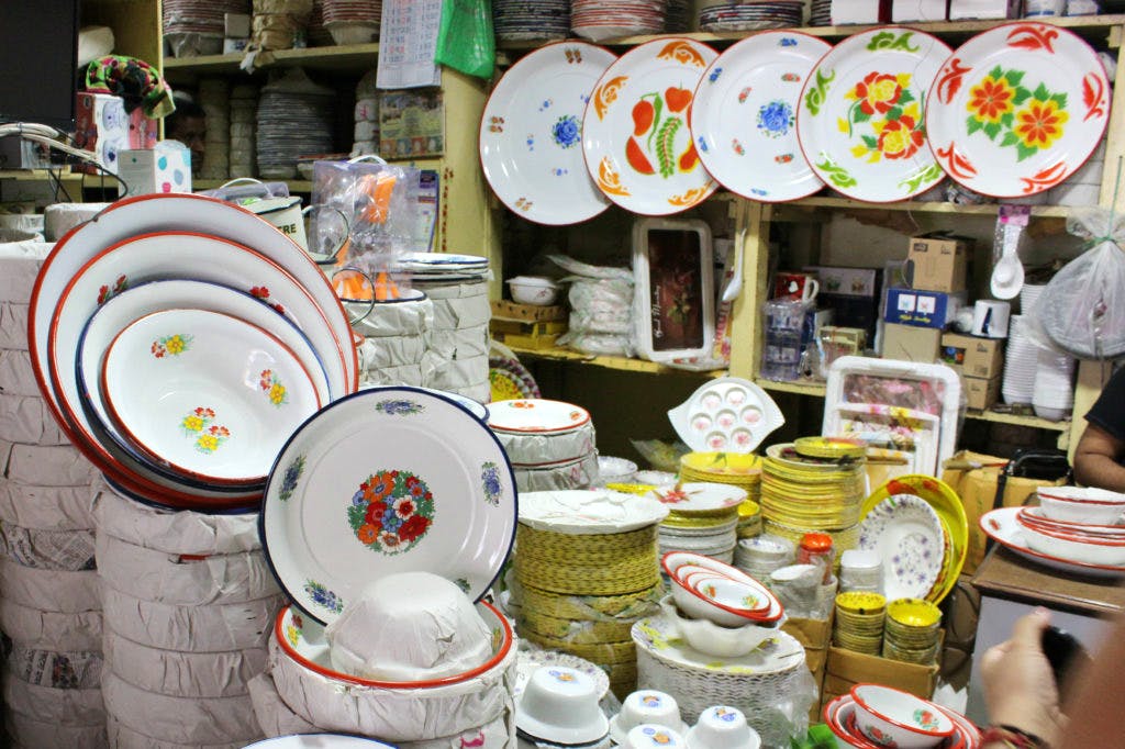 Porcelain,Dishware,Ceramic,Market,Tableware,Plate,Dinnerware set,City